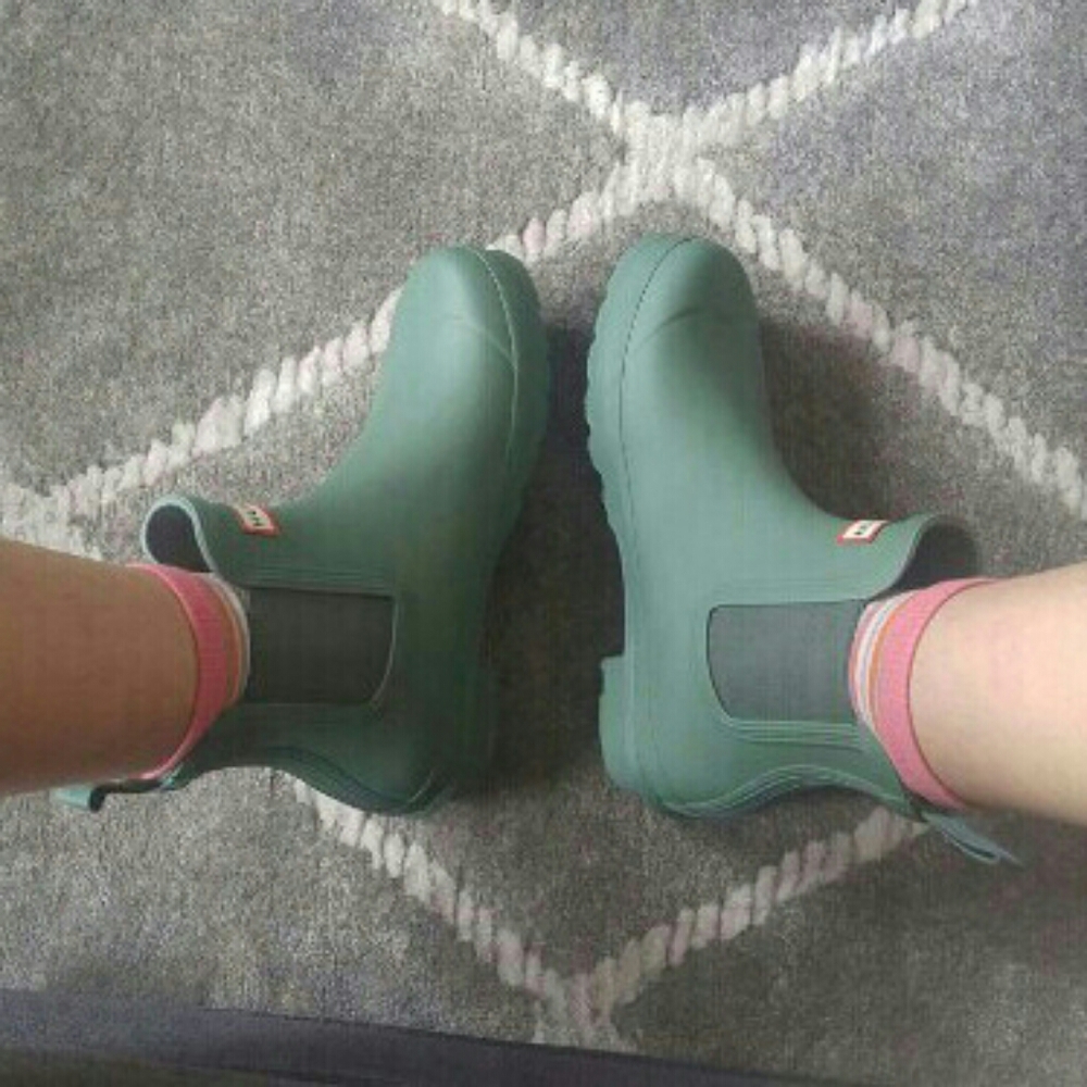SOLD 🆕 Hunter Women's Original Chelsea Rain Boot - Picture 3 of 9